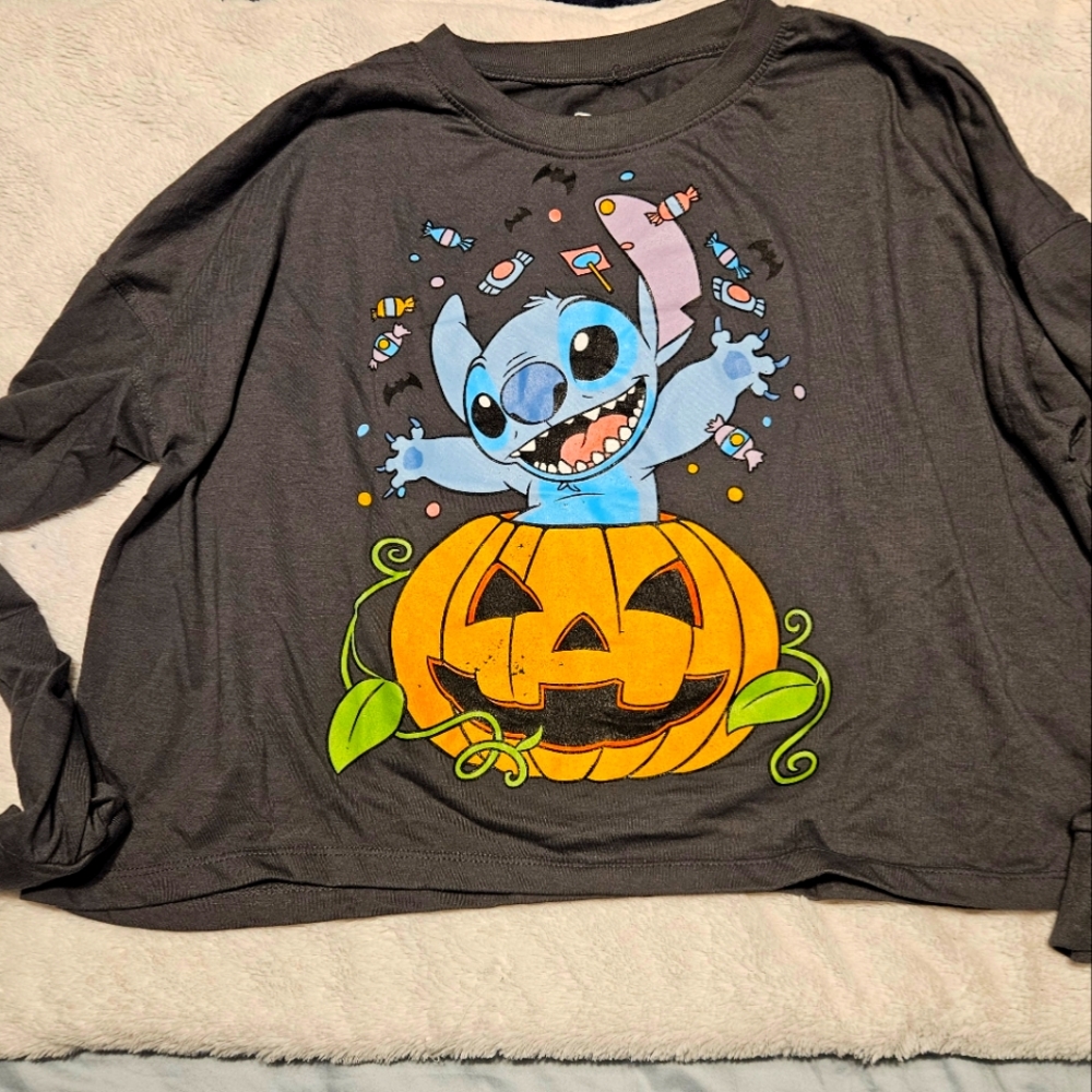 EUC Disney Stitch Halloween Crop Tshirt